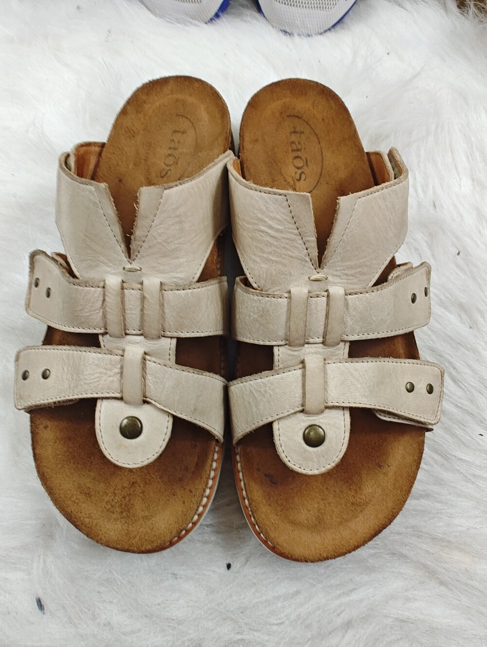 Taos Magnificent Tan Leather Thong Sandals Adjustable Footbed Women EU 40 US 9 - Picture 7 of 11